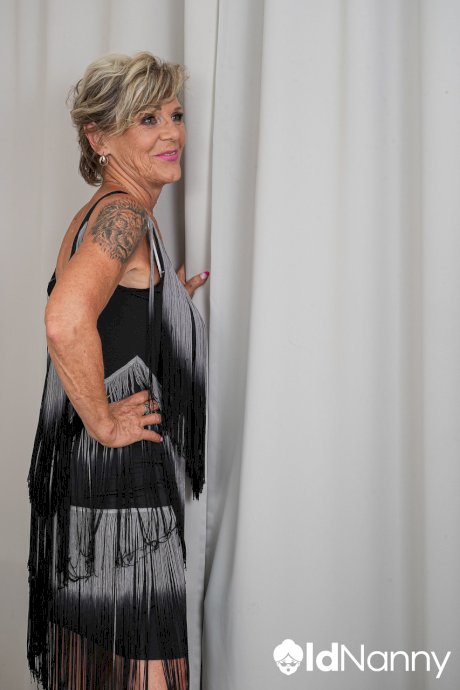 Old short haired mature Nicol Mandorla seduces younger lover and gets rammed