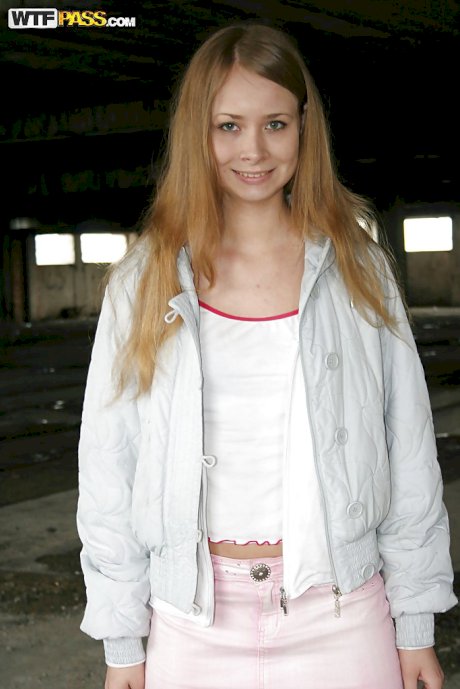 Picked up teenage slut gives head and gets shafted tough