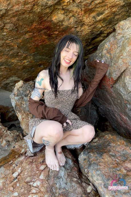 Teen amateur Kitty Cam shows her hairless pussy in various out-of-doors locales - Photo 18