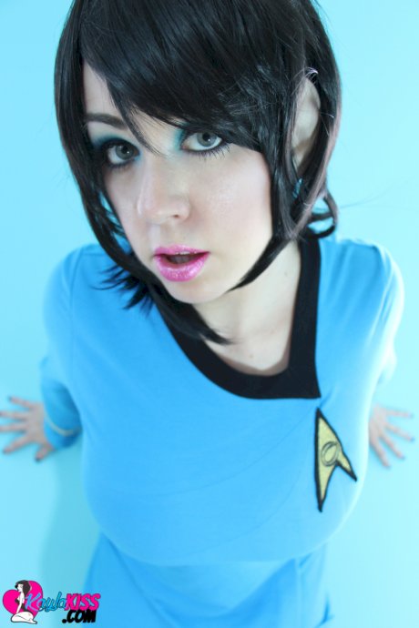 Cosplay chick Kayla Kiss gives a busty Star Trek performance with pasties