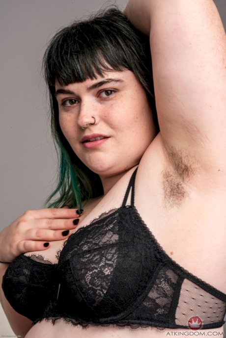 Chubby amateur Cece Lachey spreads her breathtaking hairy pussy up close