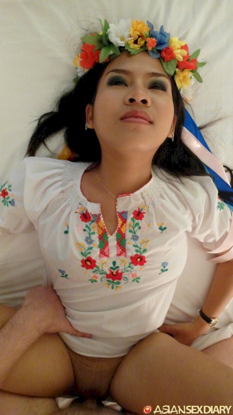 Asian amateur Aziza takes a dick up her asshole wearing a crown of flowers