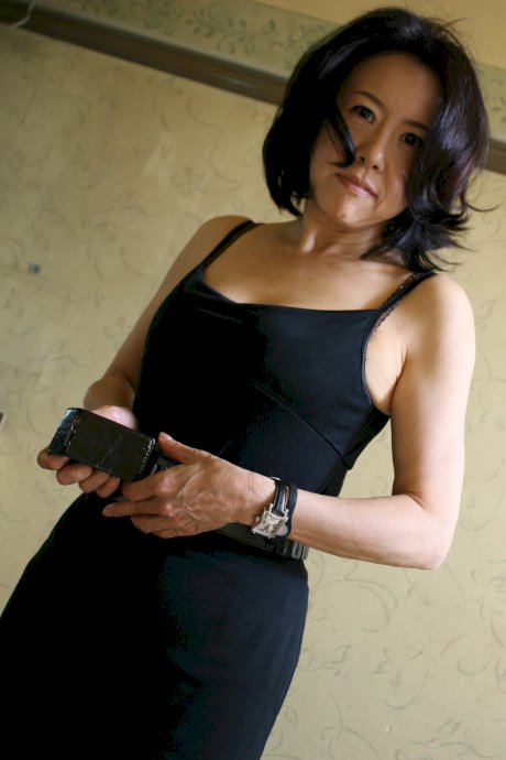 Hairy Japanese Grandma Junko Sakashita exposes her body and toys herself