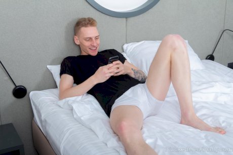 Sexy GF Jay Moon gets fucked in different positions after giving a blowjob - Photo 7