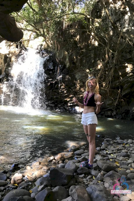 Cute amateur girlfriend Haley Reed exposes her hard nips and touches her twat