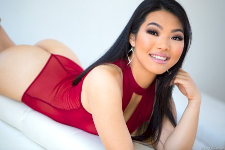 Sexpot Nari Park with beautiful smile poses in see-through teddy