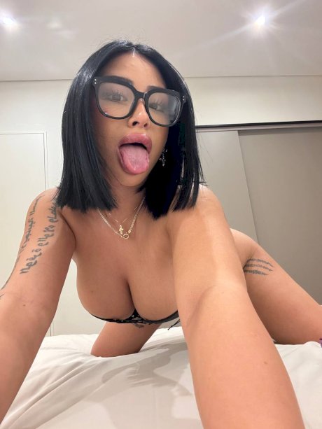 OnlyFans Leyla Amari featuring Leyla Amari Naked Photos