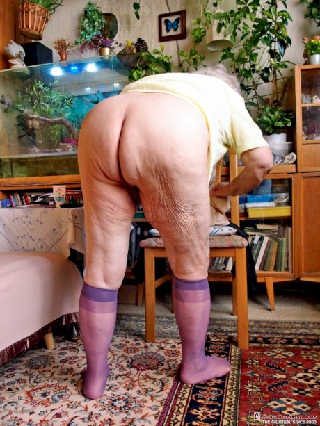 Fat old granny Galfira undresses and poses naked in a solo show