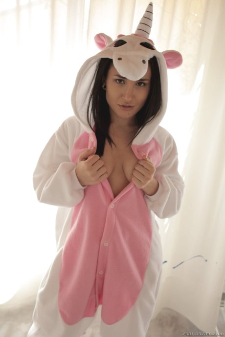 Petite brunette chick Gabriella Paltrova reveals her natural boobs and big ass - Photo 6
