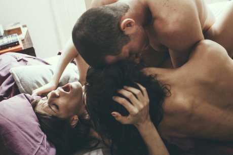 Horny Latinas Alexa Tomas & Carol Vega get involved in a romantic threesome