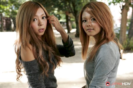 Beautiful Japanese schoolgirls Tsubasa and Kanon making out in public