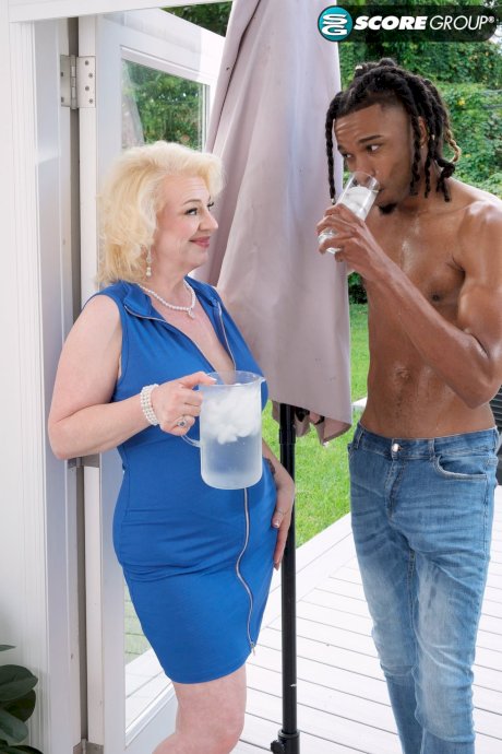  Plus MILFs starring Darcie Dean, Kaby Snow Sex Photos - Photo 1