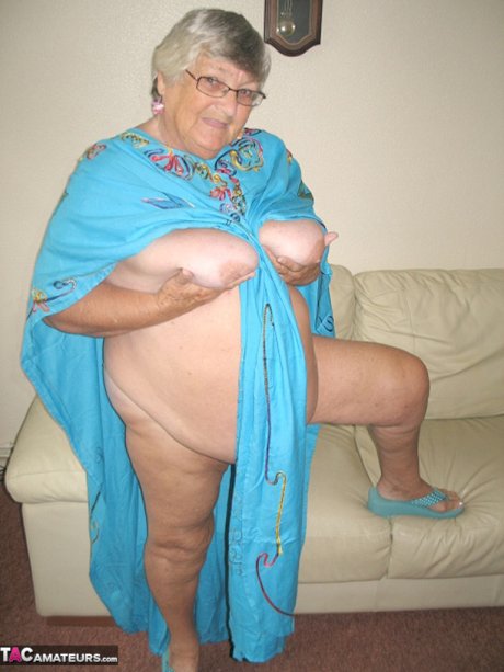 Obese nan Grandma Libby licks a nipples after taking off her pink panties