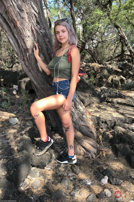 Stunning teen with big tits Gabbie Carter poses naked in different locations - Photo 6