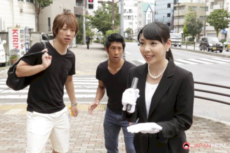 Black haired Asian teen Kisa Azumane gets her twat filled by two guys - Photo 20
