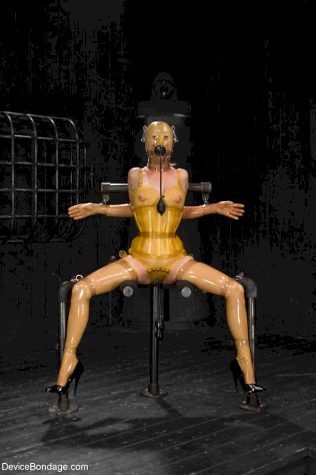 Female sex slave is subjected to masturbation by her lesbian lover - Photo 12