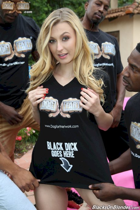 Blonde porn pics