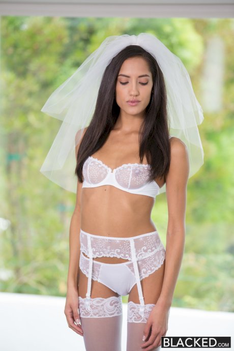 Sexy bride Chloe Amour humps a big black dick and gets a cum shower