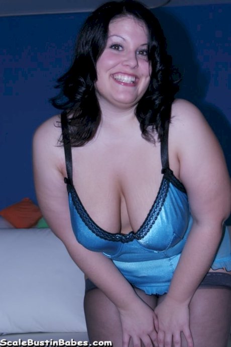 BBW amateur Voluptuous Maddy exposes her saggy juggs & gets fucked & facialed - Photo 2