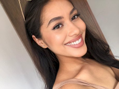 Sexy babe Real Violetaa Costa flaunts her big ass in a hot compilation