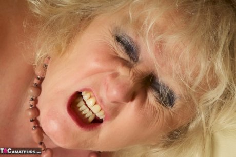 Fat blonde nan Claire Knight gets fucked hard and ate out by her toy boy - Photo 3