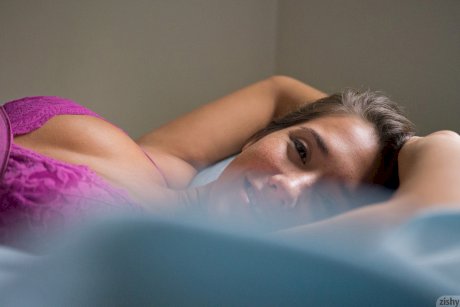 Beautiful babe Eva Lovia flaunting hot body in sexy panties & bra on her bed