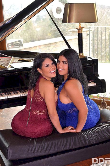 Latina dykes Kesha Ortega & Sheila Ortega doff long dresses before anal play