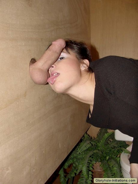 Brunette chick gets herself a mouthful of sperm at the gloryhole
