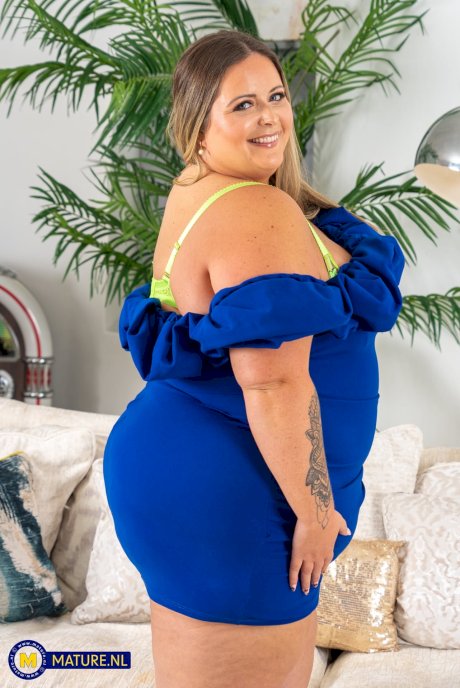 Mature NL featuring Bella Binks, Mr Longwood XXX Gallery - Photo 5