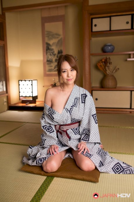 Japanese beauty Akari Asayiri teases in a kimono as well as a summer dress - Photo 7