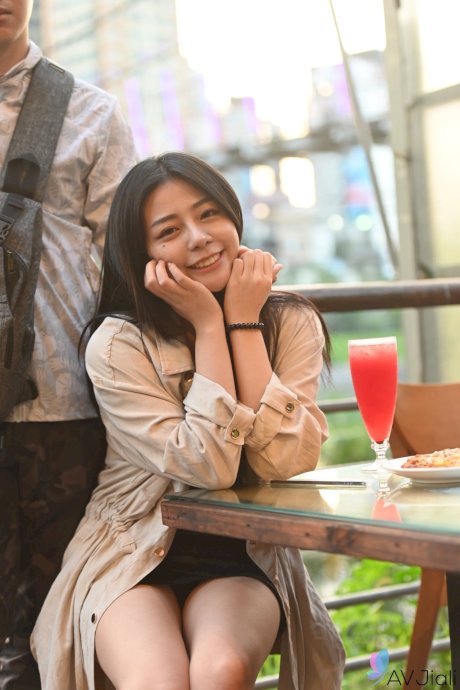 Asian teen Song Yuchuan gets her twat filled in lingerie after a city walk - Photo 6