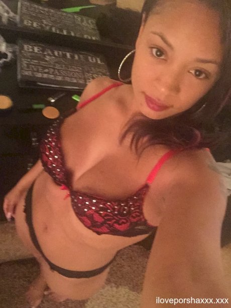 Sexy Latina girl takes mirror selfies while wearing a bra and panty set - Photo 12