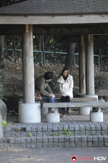 Japanese girl Rui Uchida spits cum into her palm while giving oral in a car - Photo 3