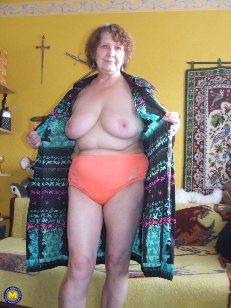 Naughty granny Marlies shows off every inch of her chubby naked body