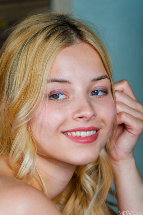 Ukrainian teen Bianca Bell strips down naked & shows her big clit