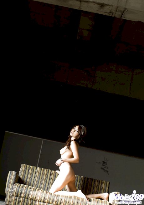Hot asian bombshell Risa Kasumi showcasing her gorgeous curves