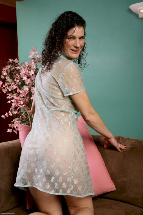 Middle-aged hirsute female Sunshine just loves to show off her hairy bush