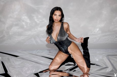 Glamorous babes showing off their incredible bodies in a compilation - Photo 16