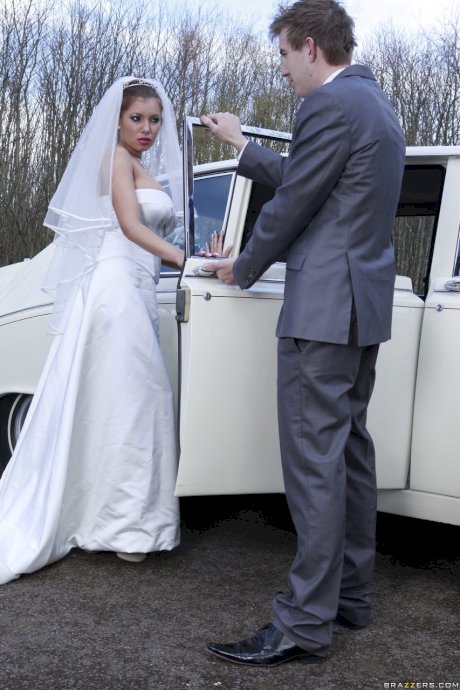 Stunning bride Donna Bell gets boned by chauffeur in public on her wedding day