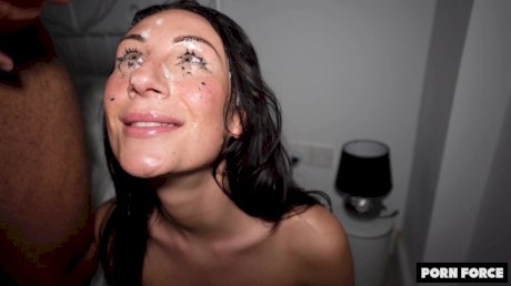 Brunette amateur concludes a rough fuck with sperm on her face