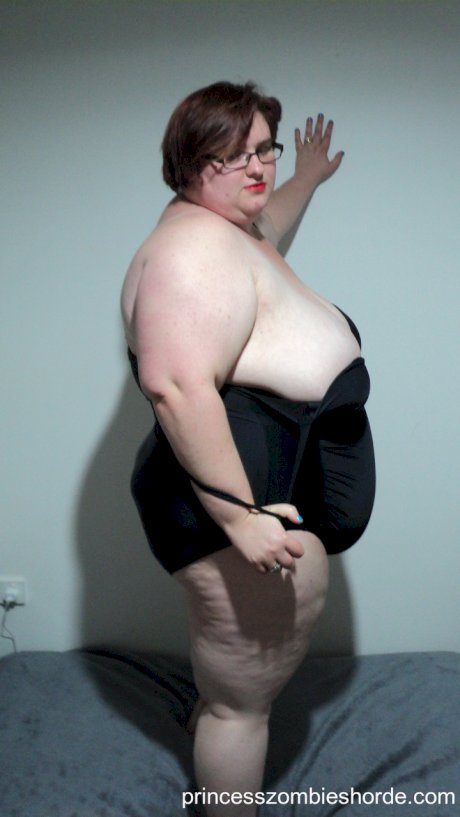 BBW amateur LaLa Delilah in black lingerie showing off her large saggy breasts