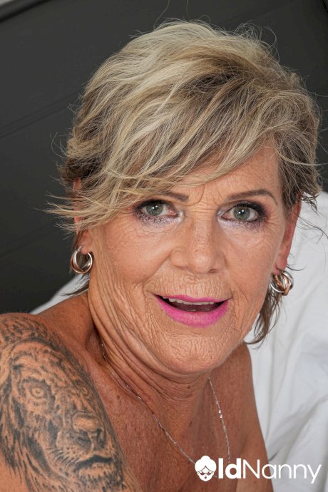 Old short haired mature Nicol Mandorla seduces younger lover and gets rammed